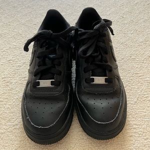 NIKE AIR FORCE 1 Size 4.5